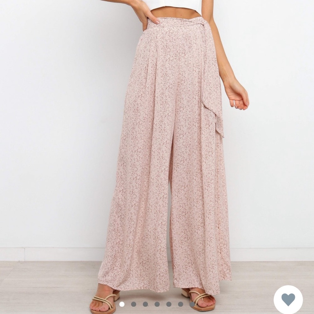 NWOT Petal and Pup Iverson Pants